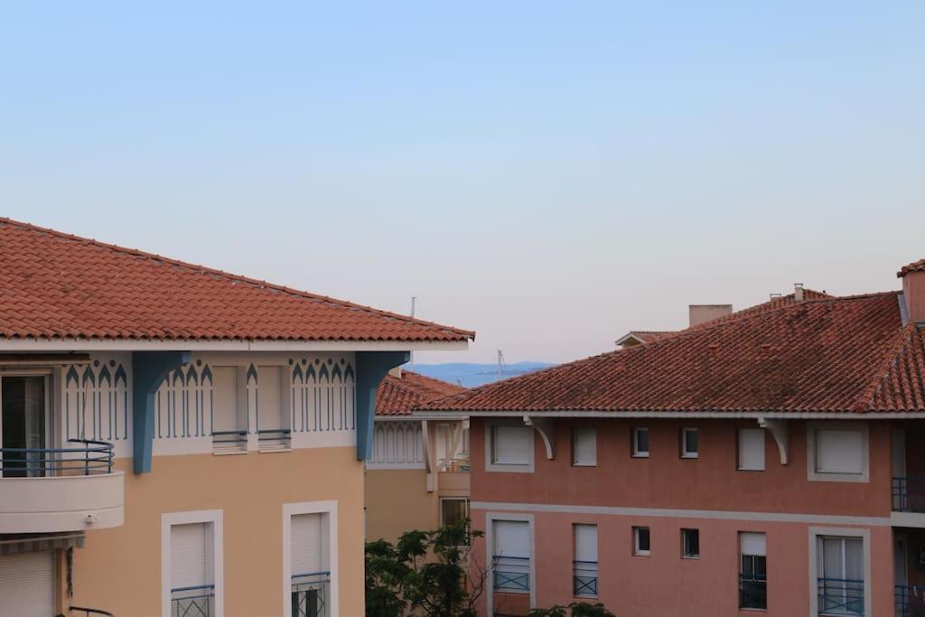Port-Frejus, Le Paladien, Appartement 2 Pieces Climatise, Terrasse & Parking 외부 사진
