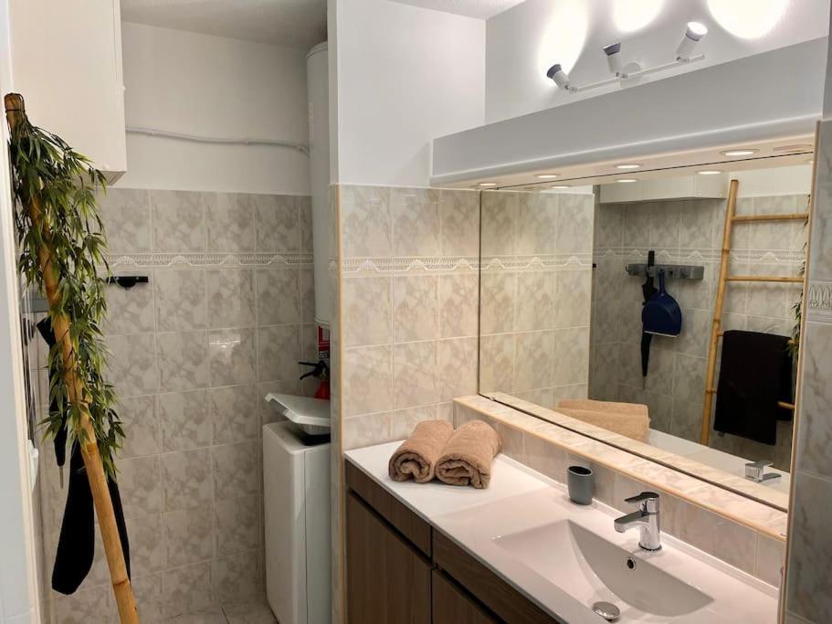 Port-Frejus, Le Paladien, Appartement 2 Pieces Climatise, Terrasse & Parking 외부 사진